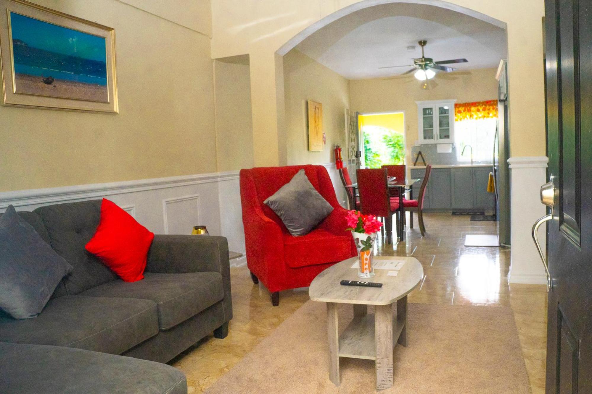 Red Hassell Manor Ξενοδοχείο Πορτ Αντόνιο Εξωτερικό φωτογραφία